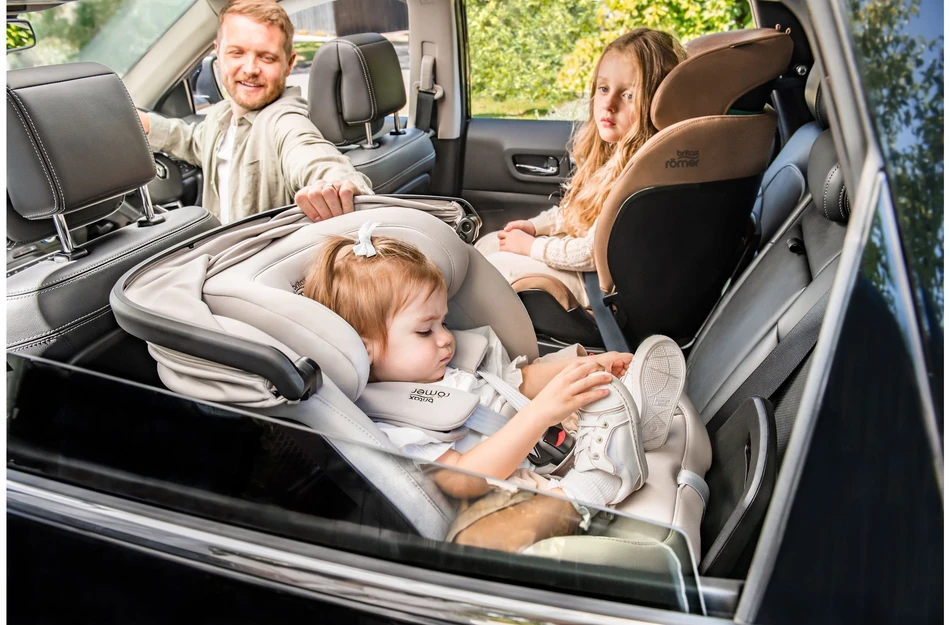 BRITAX RÖMER SWIVEL-GROW MAX AIR turvaistuin, 40–125 cm, Urban Olive