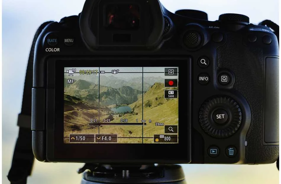 „Canon EOS R6 Mark III“ korpusas