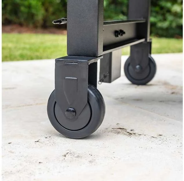 Char-Griller Flat Iron parilagrilli kolmella polttimella