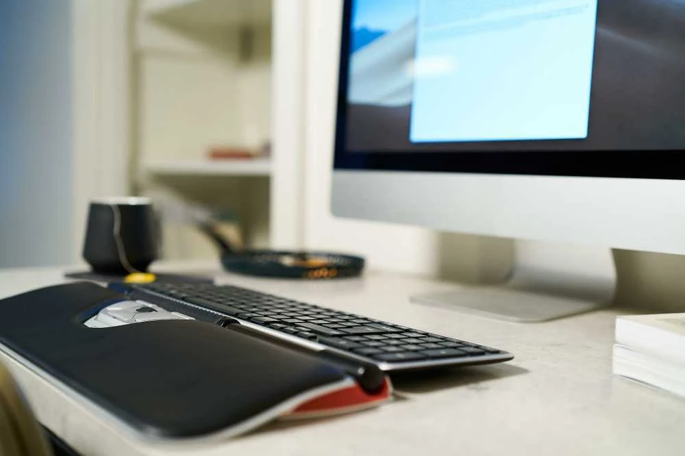Pelė Contour RollerMouse Raudonas Plus wireless Bluetooth USB-C sidabrinis retail