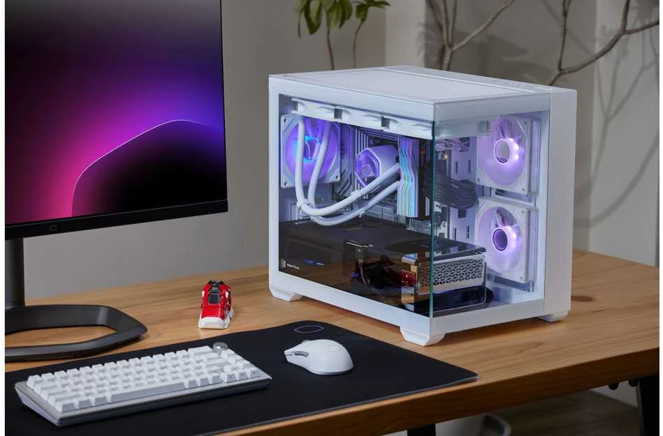 „Cooler Master Elite 481 Wood“, ATX, permatomas šoninis skydelis, 3x 120 mm ARGB ventiliatoriai, baltas