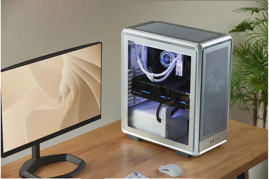 „Cooler Master“ korpusas „MasterFrame 500 Mesh“ sidabrinis, permatomas šoninis skydelis, ATX, 2x 200 mm ventiliatoriai, 1x 120 mm ventiliatorius, pilkas