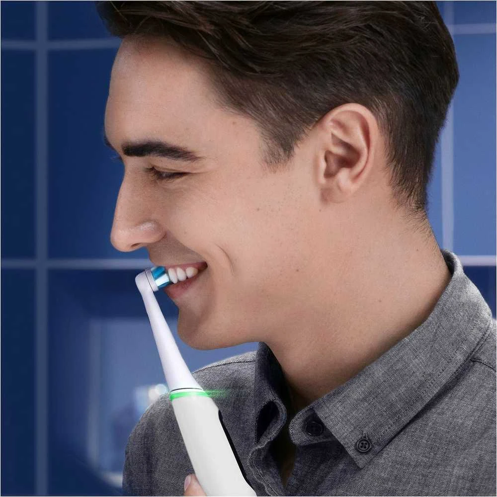 Oral-B Elektrinis dantų šepetėlis | iO6 | Įkraunamas | Suaugusiems | Šepetėlių skaičius galvutės įeina 1 | Number of teeth brushing modes 5 | Baltas