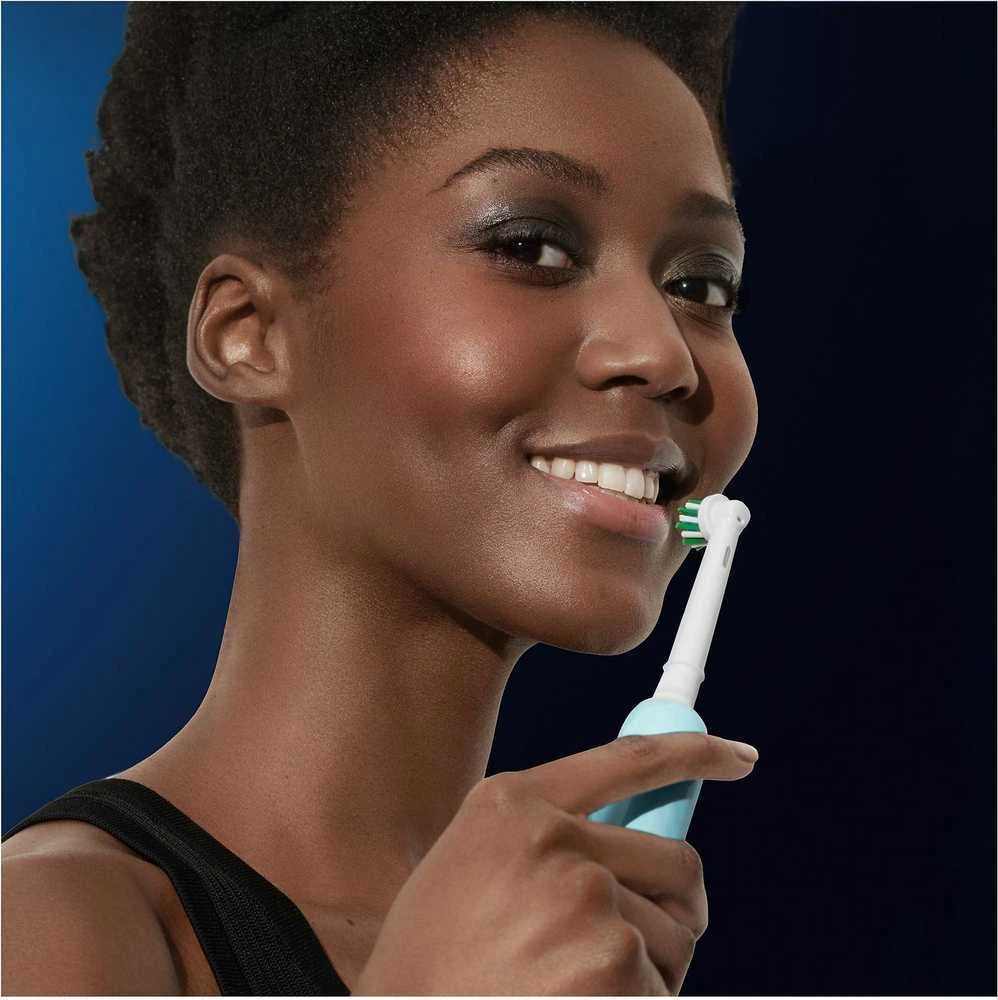 Oral-B Pro Series 1 elektrinis šepetėlis naudojimo metu