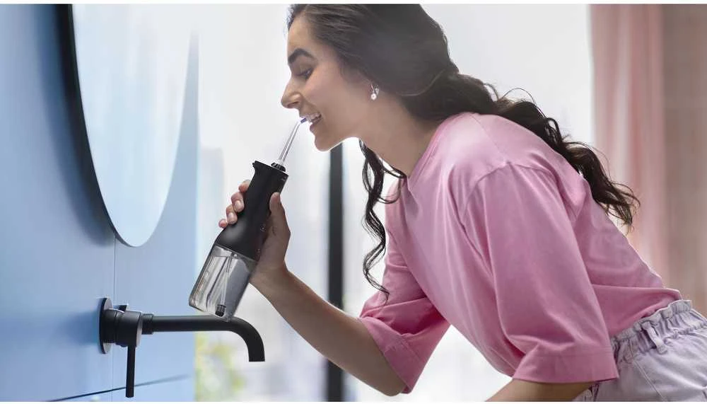 Burnos irigatorius ir dantų šepetėlis Philips Sonicare Cordless Power Flosser „DiamondClean 9000“  HX3886/43