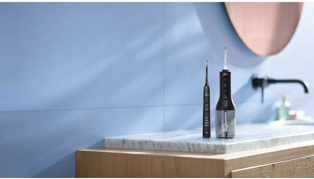 Burnos irigatorius ir dantų šepetėlis Philips Sonicare Cordless Power Flosser „DiamondClean 9000“  HX3886/43