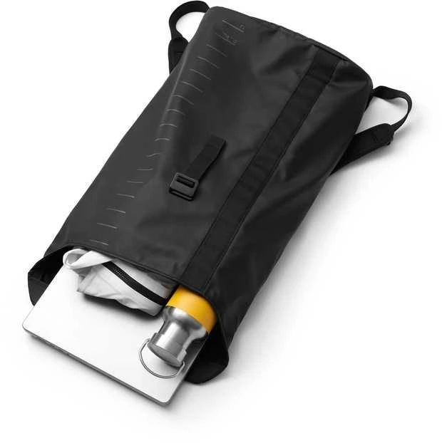Db Essential Backpack 12 l reppu, juodas out