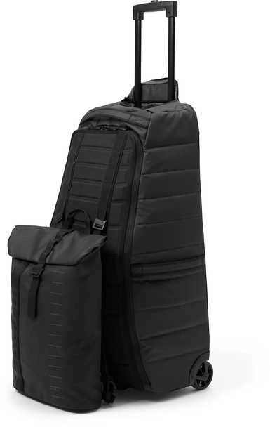 Db Essential Backpack 12 l reppu, juodas out