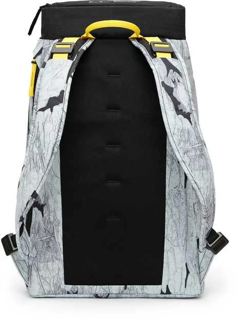 Db Hugger Backpack 25 l reppu, basalt baltas