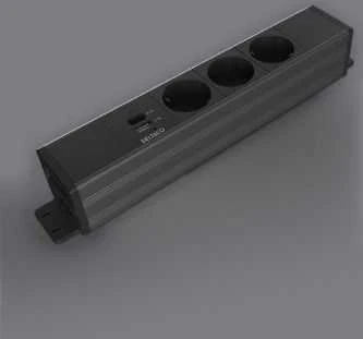 Po stalu tvirtinamas maitinimo lizdas DELTACO OFFICE, 3 lizdai, 1x21 W A+C USB, GST18 dangtelis, 1-in, 2-out / GT-1203 / 1902246