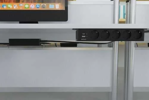 Maitinimo lizdas DELTACO OFFICE, 5 lizdai, 1x21W A+C USB krovimas, GST18 kabelio jungtis / GT-1105 / 1902245