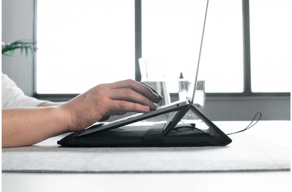 DELTAHUB Formo 13" 3-in-1 (Juodas) Nešiojamo Kompiuterio Dėklas