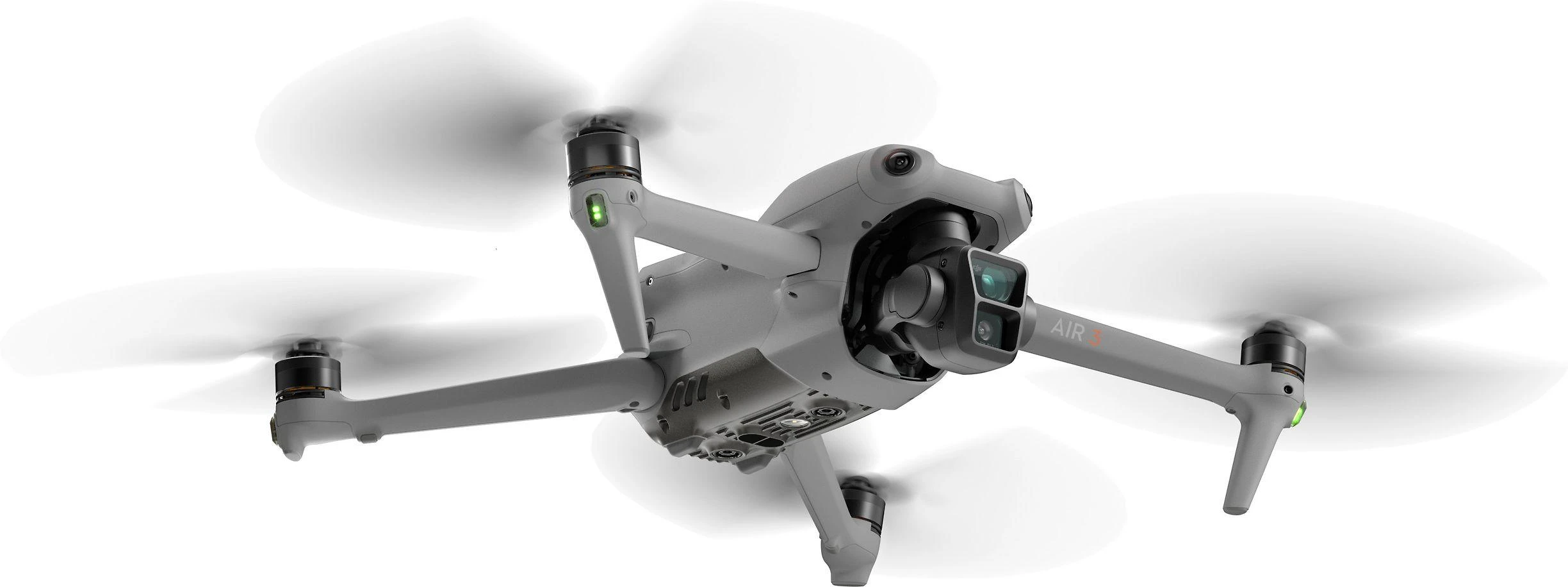 Dronas DJI Air 3 Fly More Combo su DJI RC-N2 valdymo pultu