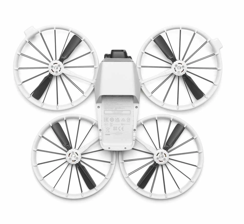 DJI Flip dronas su DJI RC 2 valdymo pultu