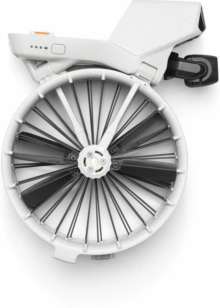 DJI Flip dronas su DJI RC 2 valdymo pultu