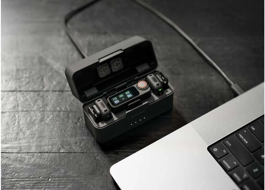 DJI Mic 3 (2 siųstuvai + 1 imtuvas + įkrovimo dėklas)