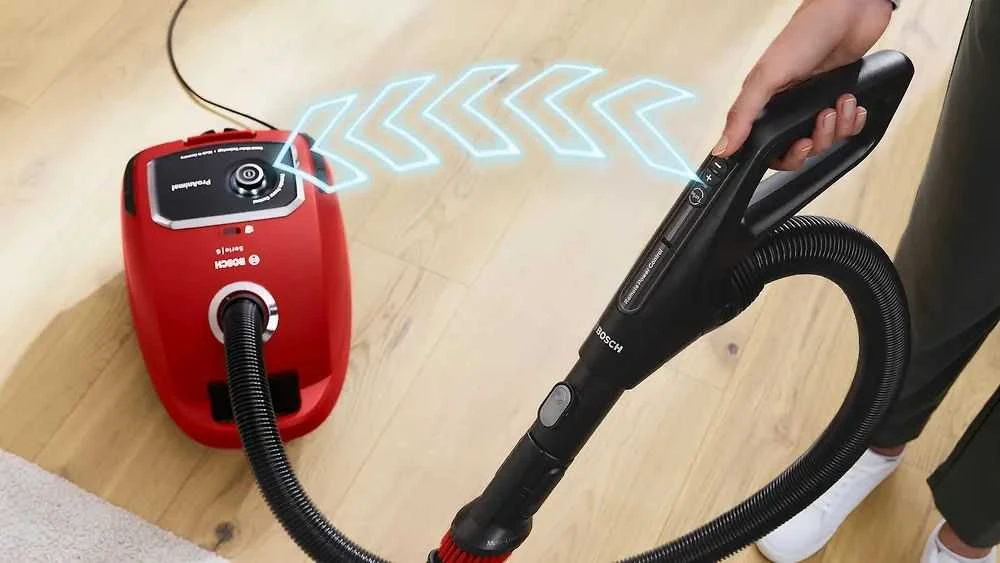 Dulkių siurblys Bosch Serie 6 ProAnimal BGL6PET3 pölynimuri, punainen