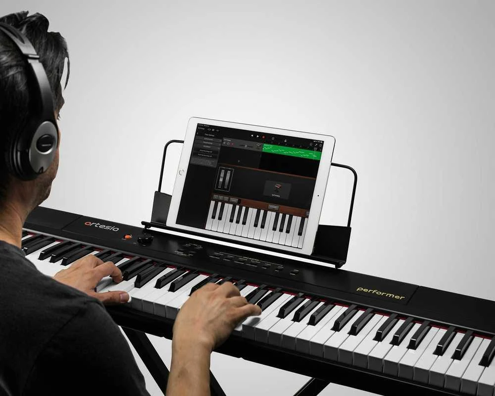Artesia Performer 88-klavišų skaitmeninis pianinas, Juodas