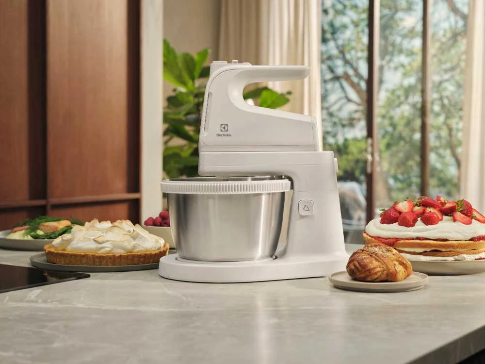 Plakiklis MAIŠYTUVAS SU PUODU ESM4W ELECTROLUX