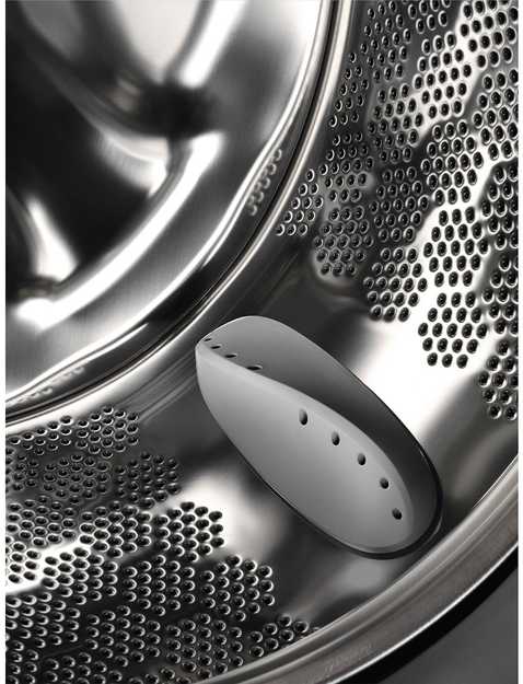 Skalbimo mašina Electrolux 600 SensiCare pyykinpesukone (EFI612E84E)