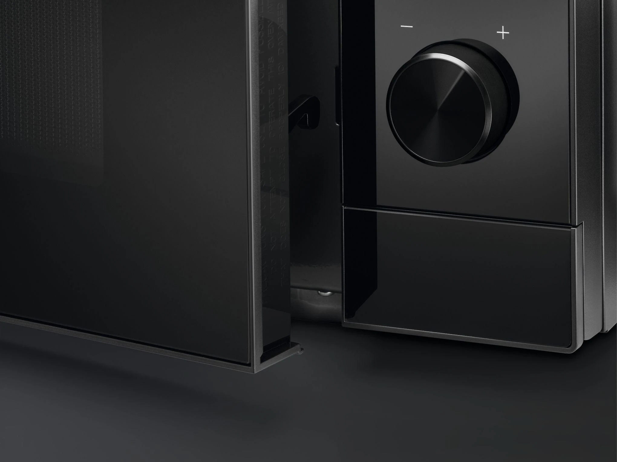 Mikrobangų krosnelė Electrolux EMZ729EMK mikroaaltouuni, musta