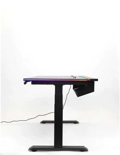 Elfen Invictus-S žaidimų stalas su RGB apšvietimu
