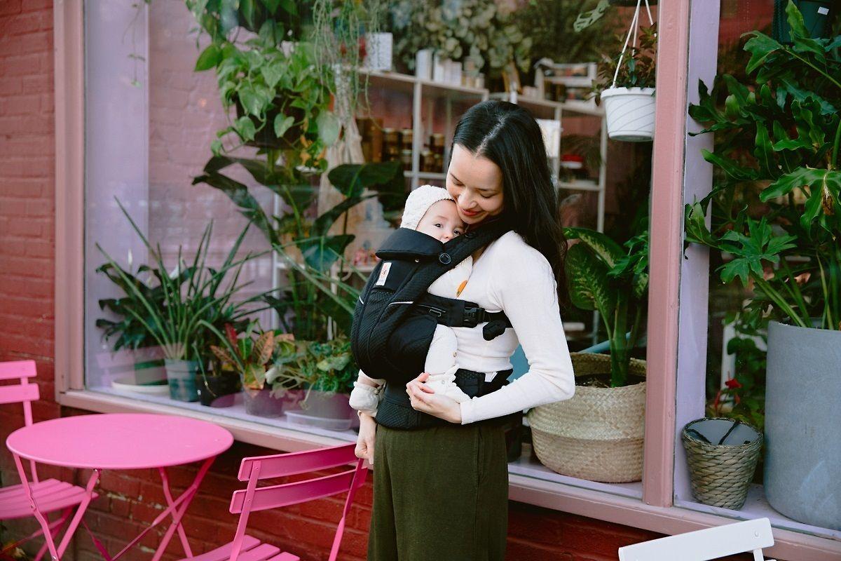 ERGOBABY nešioklė OMNI BREEZE, juodos spalvos, BCZ360PONYX