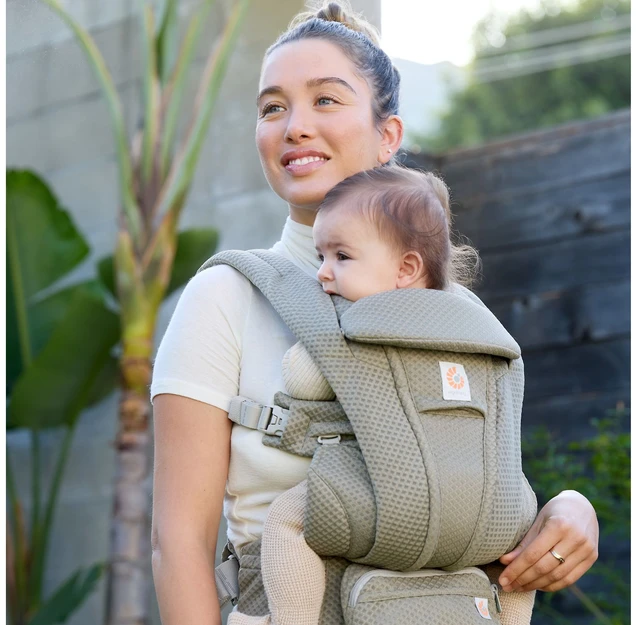 ERGOBABY OMNI DELUXE Mesh lopšys, minkštas alyvuogių spalvos