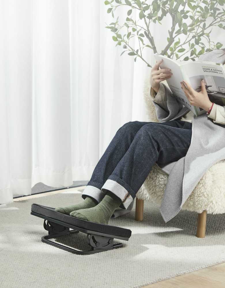ErgoWork Footrest Pro -ergonominen jalkatuki, musta