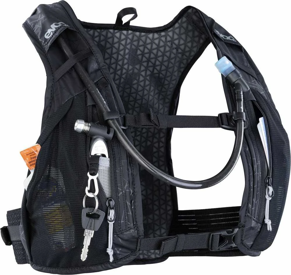 Kuprinė rowerowy Evoc Hydro Pro 6 + Hydration Bladder 1,5 - juodas