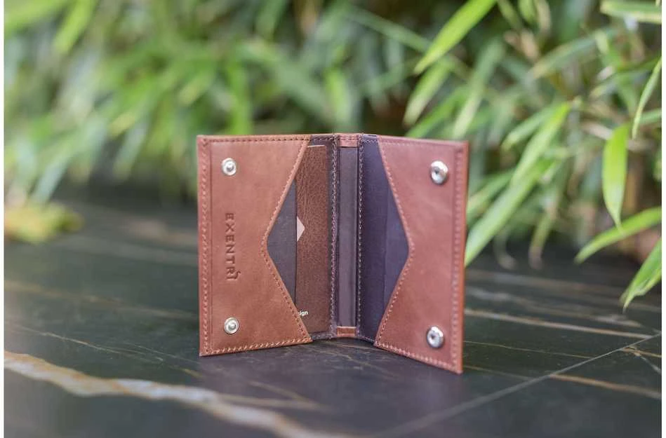 Exentri Miniwallet -lompakko, hasselpähkinä