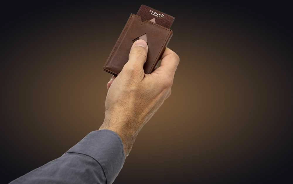Exentri Miniwallet -lompakko, hasselpähkinä