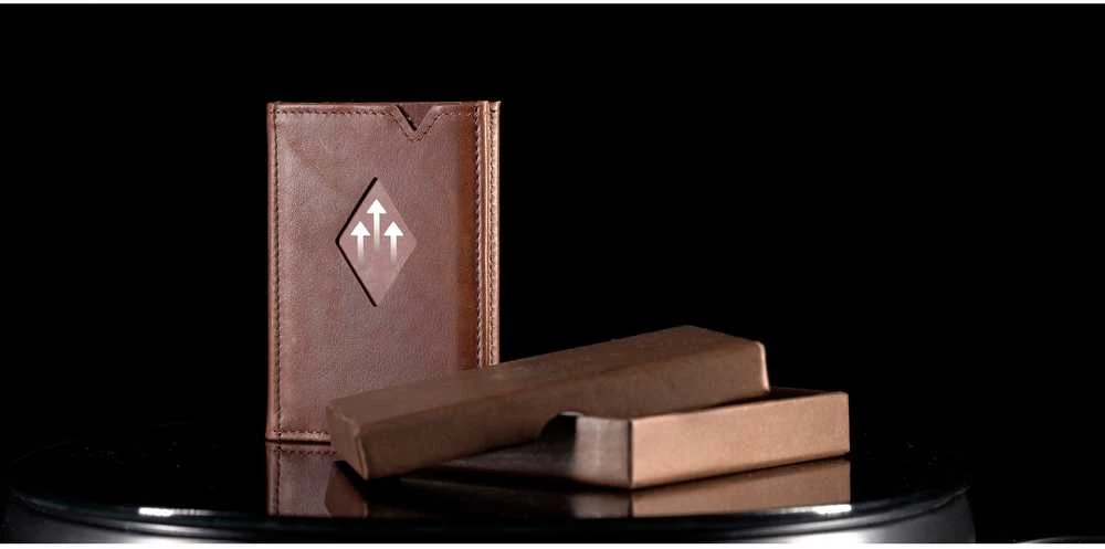 Exentri Miniwallet -lompakko, hasselpähkinä