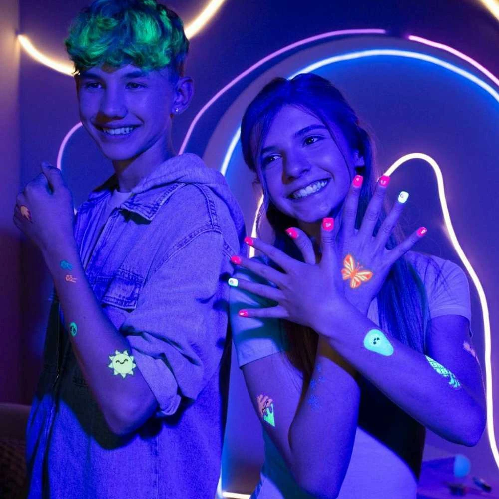 Fab Lab FABLAB, blizgučių ir švytėjimo vakarėlis
