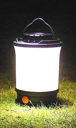 Stovyklavimo žibintas Fenix CL30R, 650lm