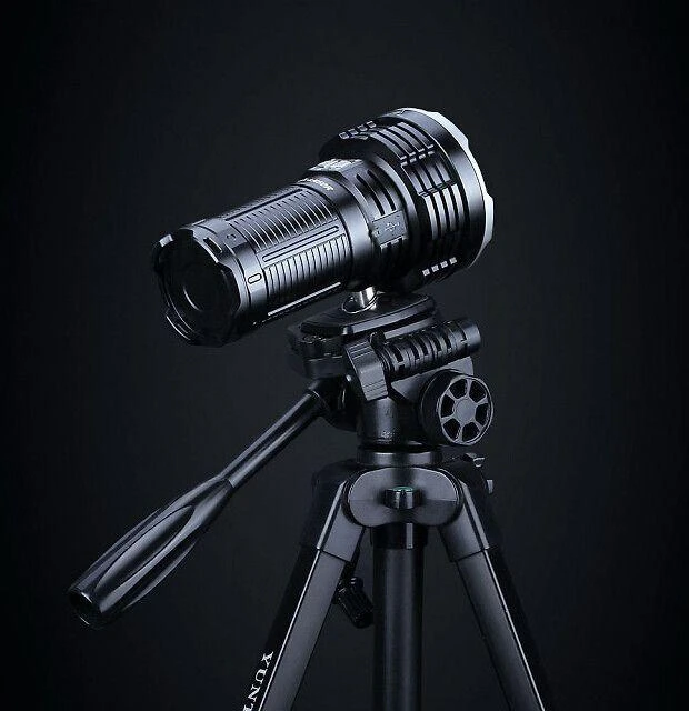 Fenix LED žibintuvėlis LR50R