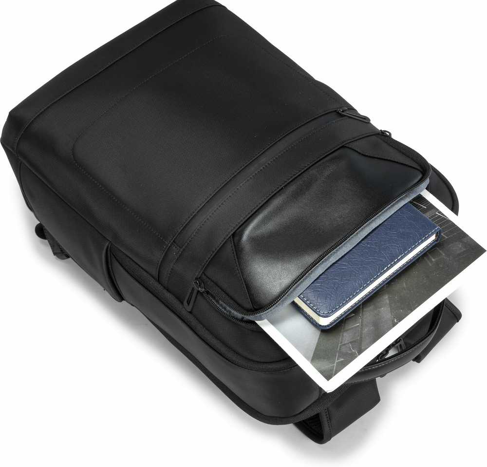 Feru Sleek 15,6 reppu, musta