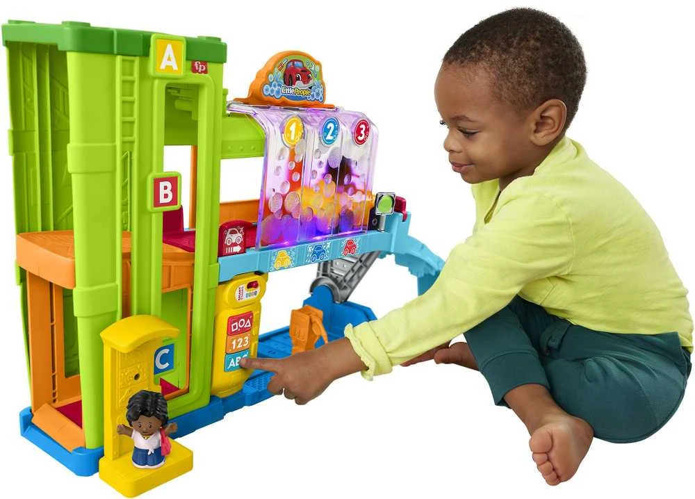 „Fisher-Price Little People“ – automobilių centras (Šiaurės šalys) (HRC60)