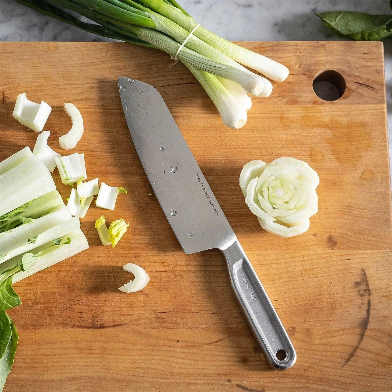 Fiskars All Steel Santoku peilis (1062884)