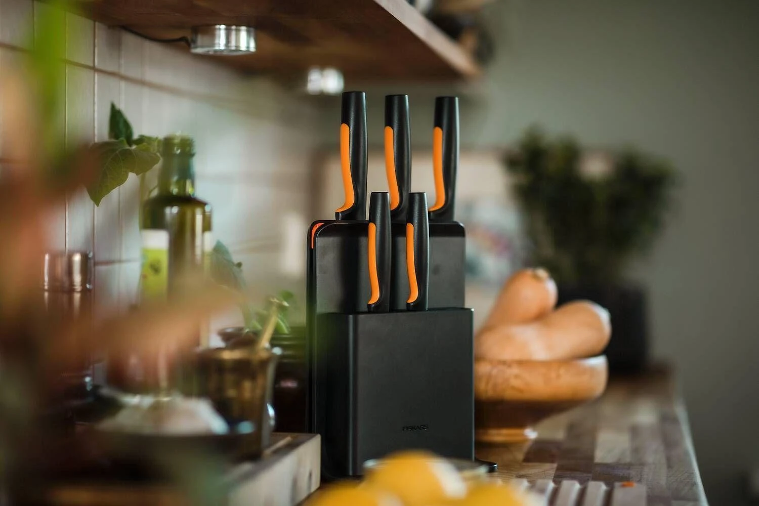 Fiskars Functional Form plastikinis peilių dėklas 5 peiliams