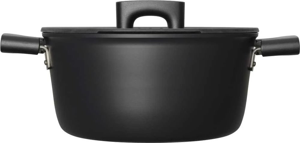 Fiskars Hard Face puodas 3,5 L / 22 cm su dangčiu