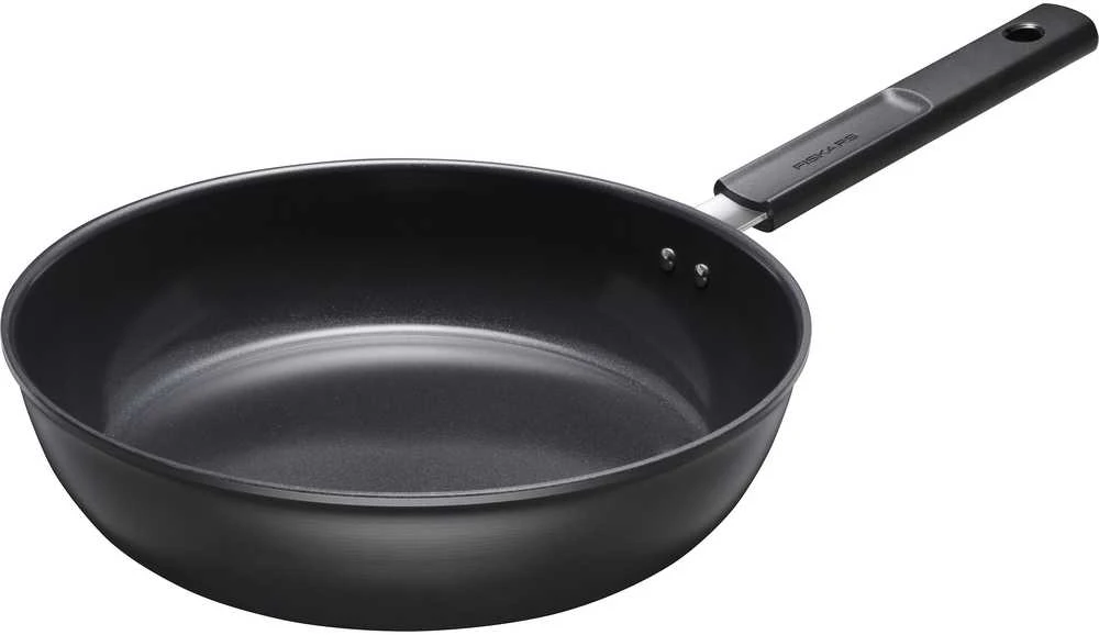 Fiskars Hard Face troškintuvas 28cm su dangčiu