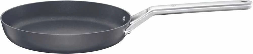 Fiskars Taiten keptuvė 24 cm