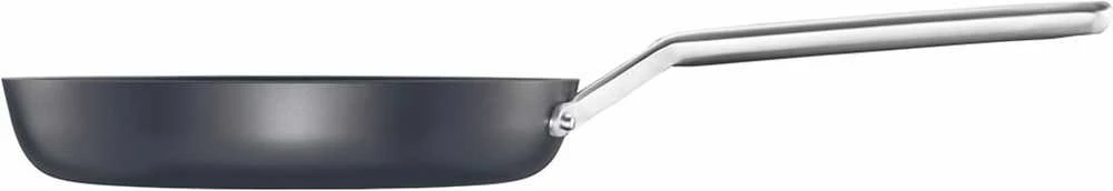 Fiskars Taiten keptuvė 24 cm