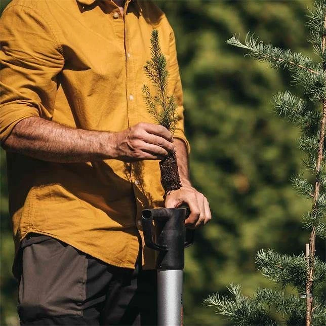 Fiskars Xact sodintuvas darbui stovint (1057077)
