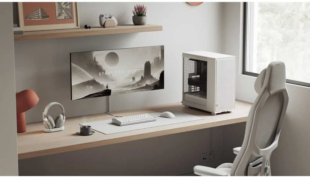„Fractal Design“ korpusas | „Epoch“ | „Baltas TG“ skaidraus atspalvio | ATX