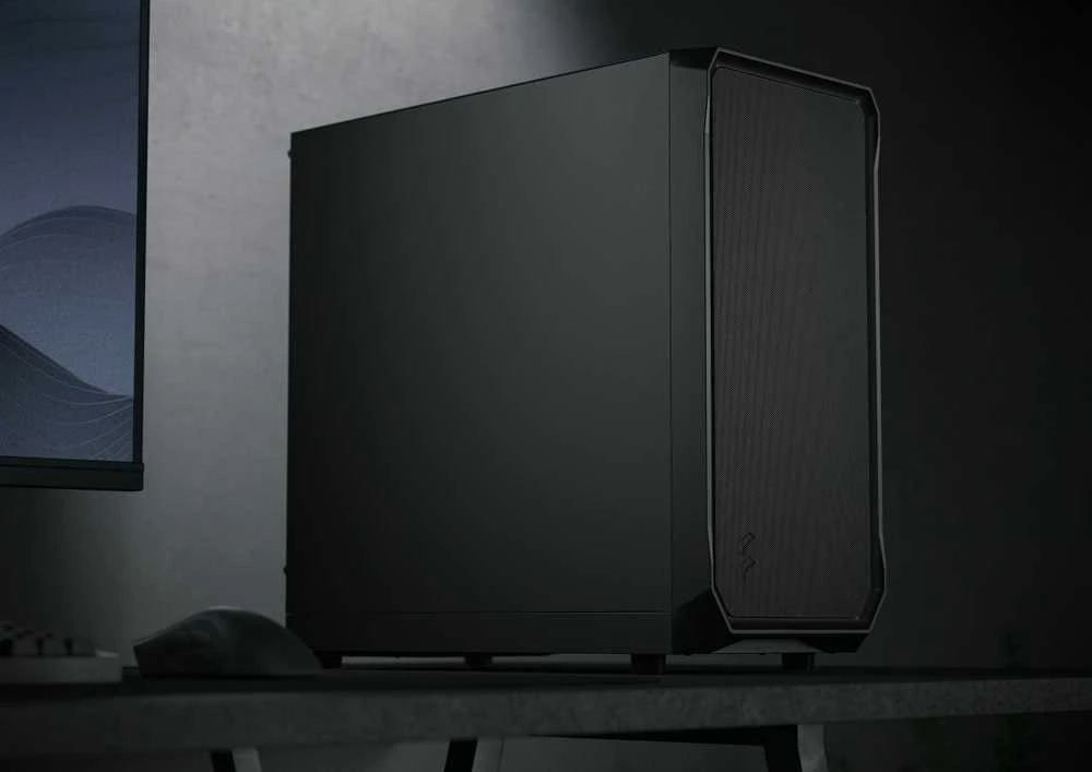 „Fractal Design“ | „Focus 2“ | Šoninis langas | „Juodas Solid“ | „Midi Tower“ | ATX