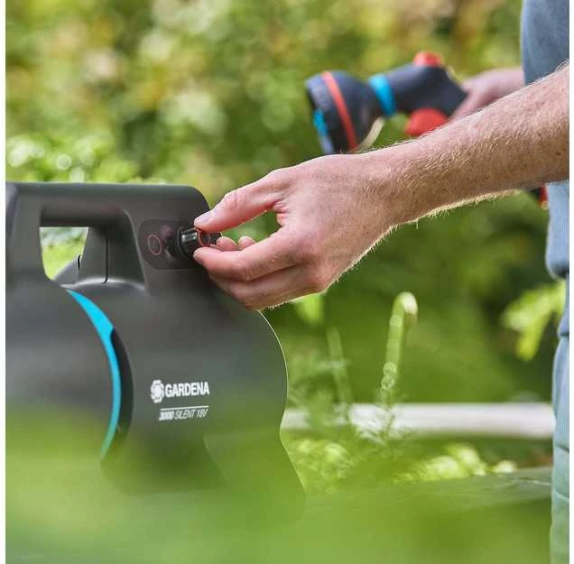 Gardena Akumuliatorinis sodo siurblio 3000 18V P4A rinkinys