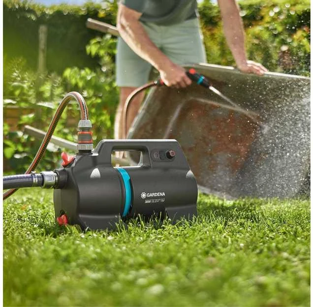 Gardena Akumuliatorinis sodo siurblio 3000 18V P4A rinkinys