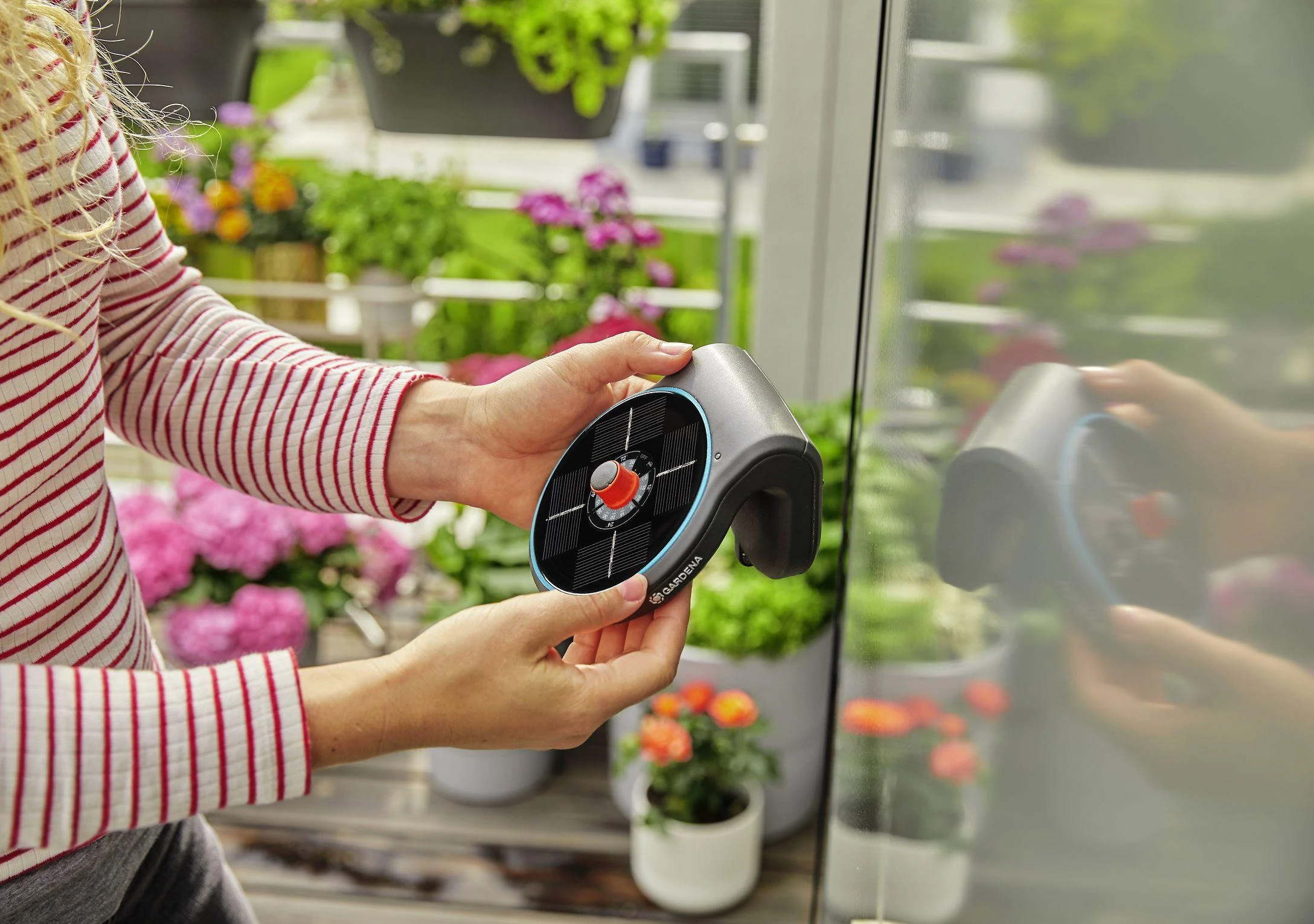 Saulės energija palaikomas rinkinys laistymui Gardena „AquaBloom“ 13300-20, 967999001